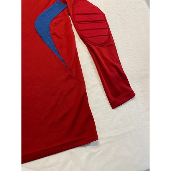 FC Barcelona Goalkeeper Soccer Jersey Mens Medium Large Red Elbow Pads Padded - Picture 8 of 14